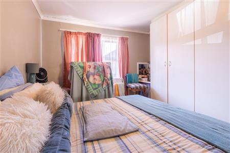 False - Apartment For Sale in Fairview Golf Estate, Gordons Bay, Western Cape - M122928