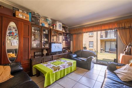 False - Apartment For Sale in Fairview Golf Estate, Gordons Bay, Western Cape - M122928