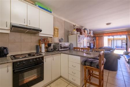 False - Apartment For Sale in Fairview Golf Estate, Gordons Bay, Western Cape - M122928