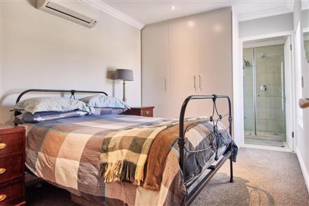 Townhouse For Sale in Nooitgedacht Village, Stellenbosch, Western Cape - M10471
