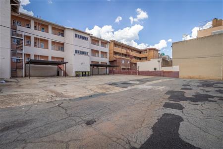 False - Retail sold in Florida, Roodepoort - M123030