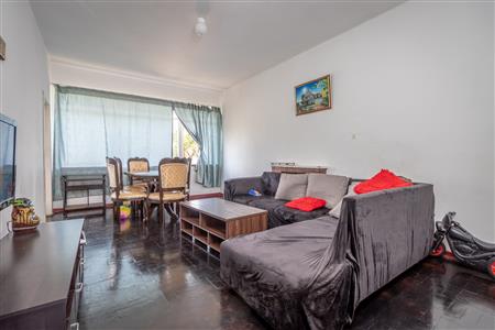 False - Retail sold in Florida, Roodepoort - M123030