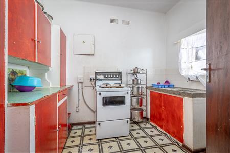 False - Retail sold in Florida, Roodepoort - M123030