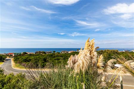 False - Vacant Land For Sale in Outeniqua Strand, Groot Brakrivier, Western Cape - M123060