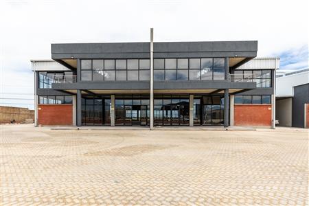 False - Retail To Rent in George Industrial, George, Western Cape - M123064