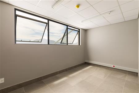 False - Retail To Rent in George Industrial, George, Western Cape - M123064