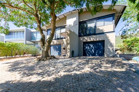 False - House For Sale in Plattekloof, Parow, Western Cape - M122877