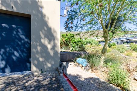 False - House For Sale in Plattekloof, Parow, Western Cape - M122877