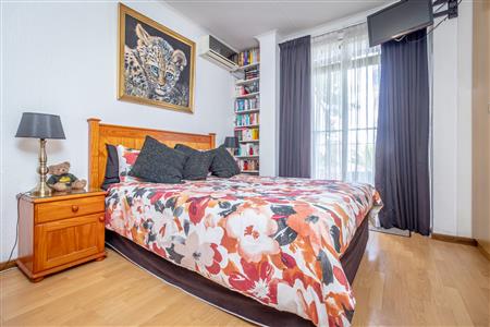 False - Townhouse For Sale in Magaliessig, Sandton, Gauteng - M123151