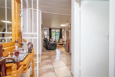 False - Townhouse For Sale in Magaliessig, Sandton, Gauteng - M123151