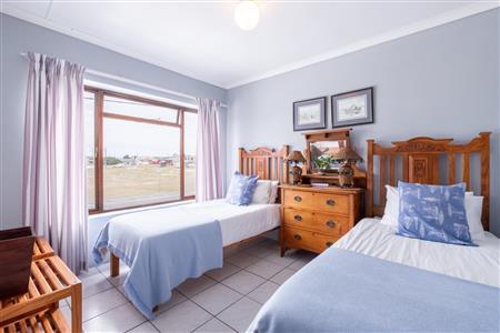 False - House For Sale in Struisbaai, Western Cape - M123155