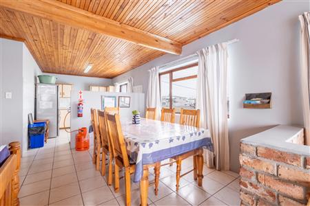 False - House For Sale in Struisbaai, Western Cape - M123155