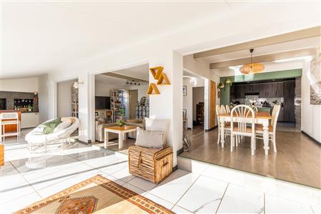 False - House For Sale in Herolds Bay, George, Western Cape - M123237