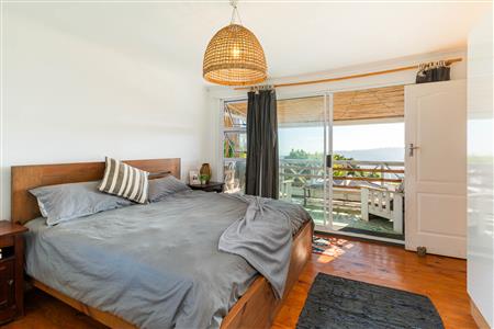 False - House For Sale in Herolds Bay, George, Western Cape - M123237