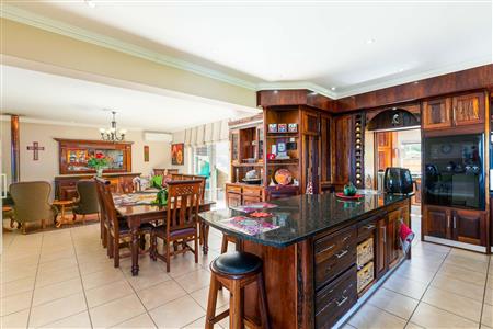 False - House For Sale in Herolds Bay, George, Western Cape - M123252