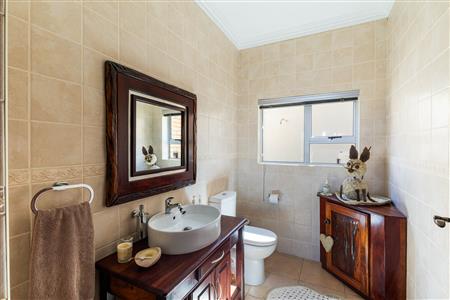 False - House For Sale in Herolds Bay, George, Western Cape - M123252