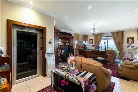 False - House For Sale in Herolds Bay, George, Western Cape - M123252
