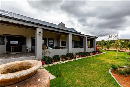 False - House For Sale in Van Wyksdorp, Ladismith, Western Cape - M123268