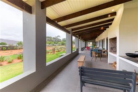False - House For Sale in Van Wyksdorp, Ladismith, Western Cape - M123268