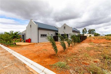 False - House For Sale in Van Wyksdorp, Ladismith, Western Cape - M123268