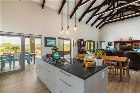 False - House For Sale in Van Wyksdorp, Ladismith, Western Cape - M123268