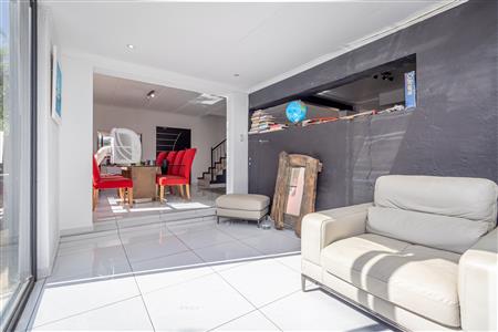False - House For Sale in Fourways, Sandton, Gauteng - M123331