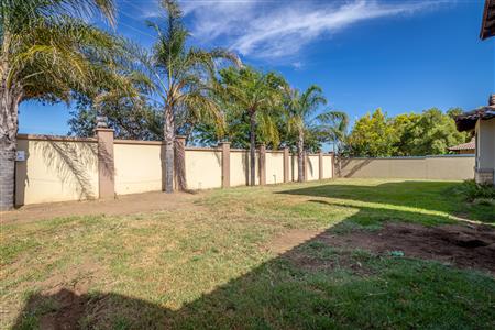 False - House For Sale in Fourways, Sandton, Gauteng - M123331