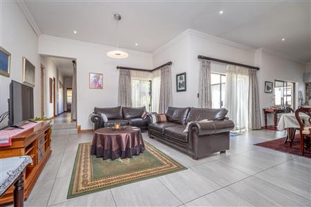 False - House For Sale in Midstream Meadows, Midstream Estate, Centurion, Gauteng - M123438