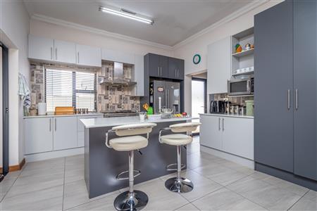 False - House For Sale in Midstream Meadows, Midstream Estate, Centurion, Gauteng - M123438