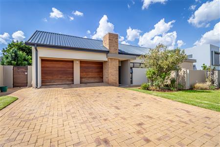 False - House For Sale in Midstream Meadows, Midstream Estate, Centurion, Gauteng - M123438