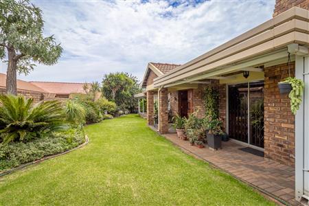 House For Sale in Overkruin, Heidelberg, Gauteng - M123483
