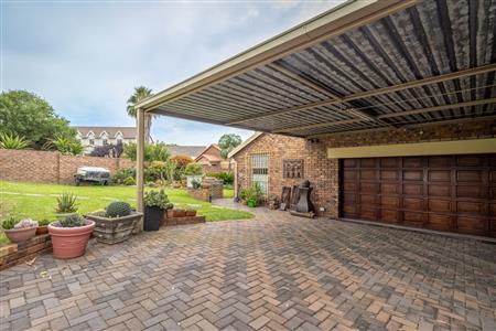 House For Sale in Overkruin, Heidelberg, Gauteng - M123483