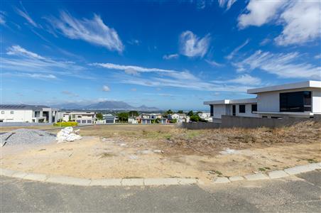 False - Vacant Land For Sale in Baronetcy Estate, Parow, Western Cape - M123509