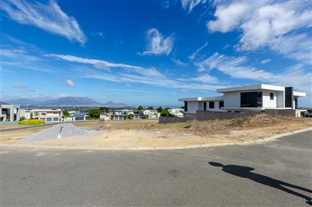 False - Vacant Land For Sale in Baronetcy Estate, Parow, Western Cape - M123509