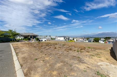 False - Vacant Land For Sale in Baronetcy Estate, Parow, Western Cape - M123509