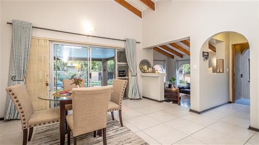 False - House For Sale in Fourways, Sandton, Gauteng - M123540
