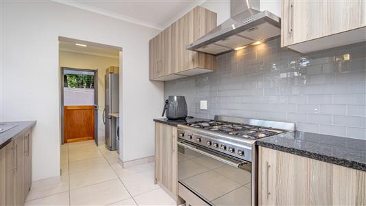 False - House For Sale in Fourways, Sandton, Gauteng - M123540