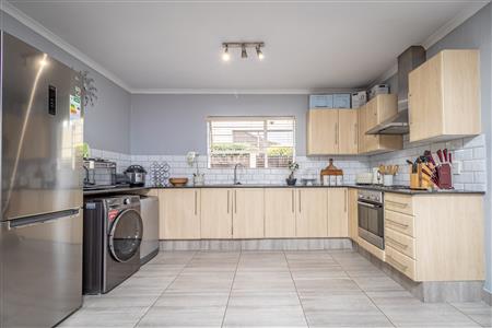 False - House To Rent in Fourways, Sandton, Gauteng - M123595