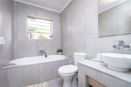 False - House To Rent in Fourways, Sandton, Gauteng - M123595