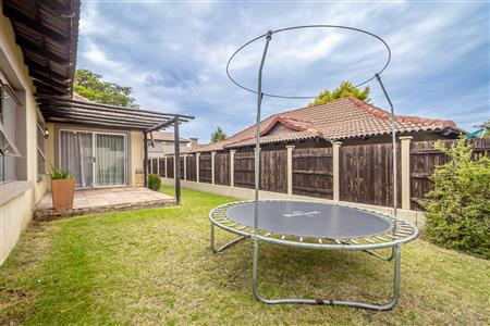 False - House To Rent in Fourways, Sandton, Gauteng - M123595
