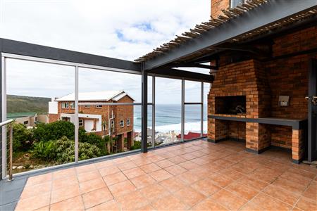 House For Sale in Jongensfontein, Stilbaai, Western Cape - M123613