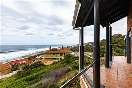 House For Sale in Jongensfontein, Stilbaai, Western Cape - M123613
