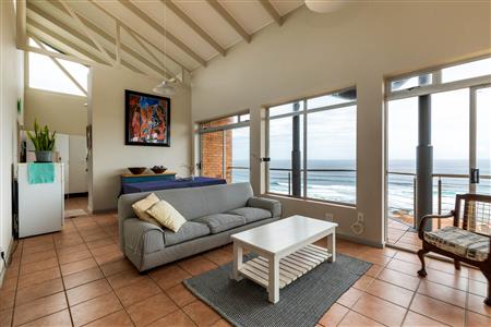 House For Sale in Jongensfontein, Stilbaai, Western Cape - M123613