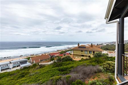 House For Sale in Jongensfontein, Stilbaai, Western Cape - M123613