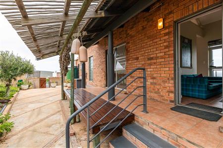 House For Sale in Jongensfontein, Stilbaai, Western Cape - M123613