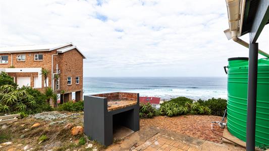 House For Sale in Jongensfontein, Stilbaai, Western Cape - M123613