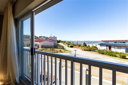 False - House Unavailable in Knysna Heights, Knysna, Western Cape - M123619