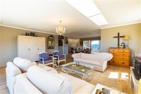 False - House Unavailable in Knysna Heights, Knysna, Western Cape - M123619