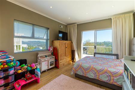False - House Unavailable in Knysna Heights, Knysna, Western Cape - M123619