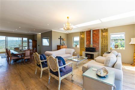 False - House Unavailable in Knysna Heights, Knysna, Western Cape - M123619